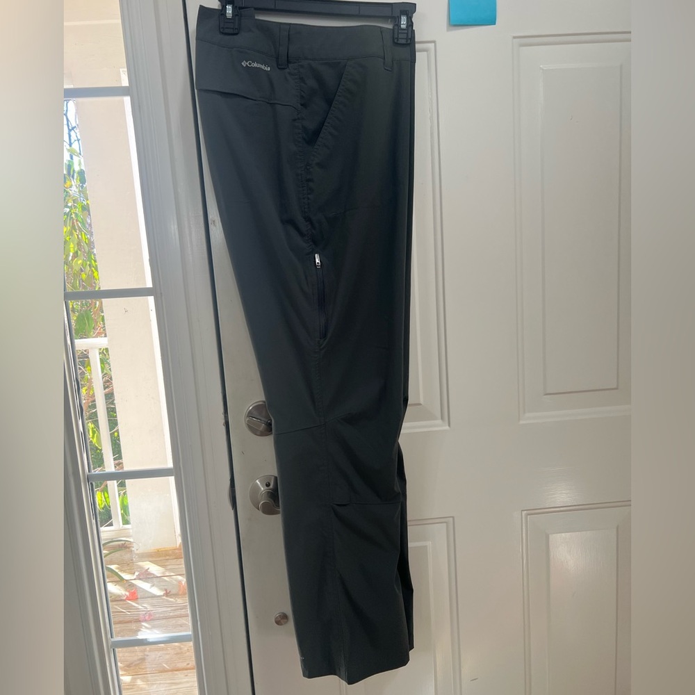 Columbia Women's Gray Straight Leg Pants